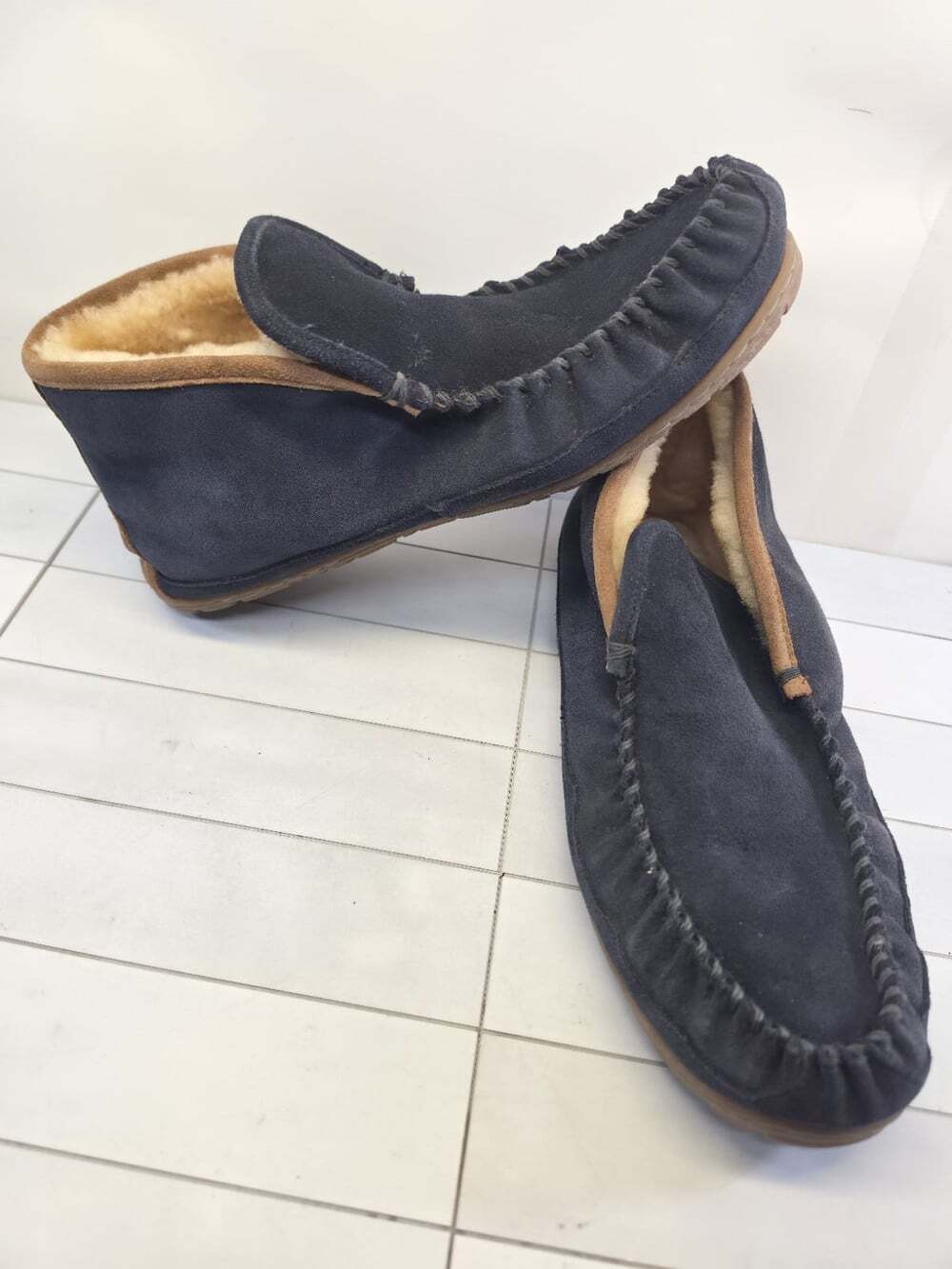 LL Bean Mens Wicked Good Slippers Blue Suede Shearling Moccasins Men's Size 11